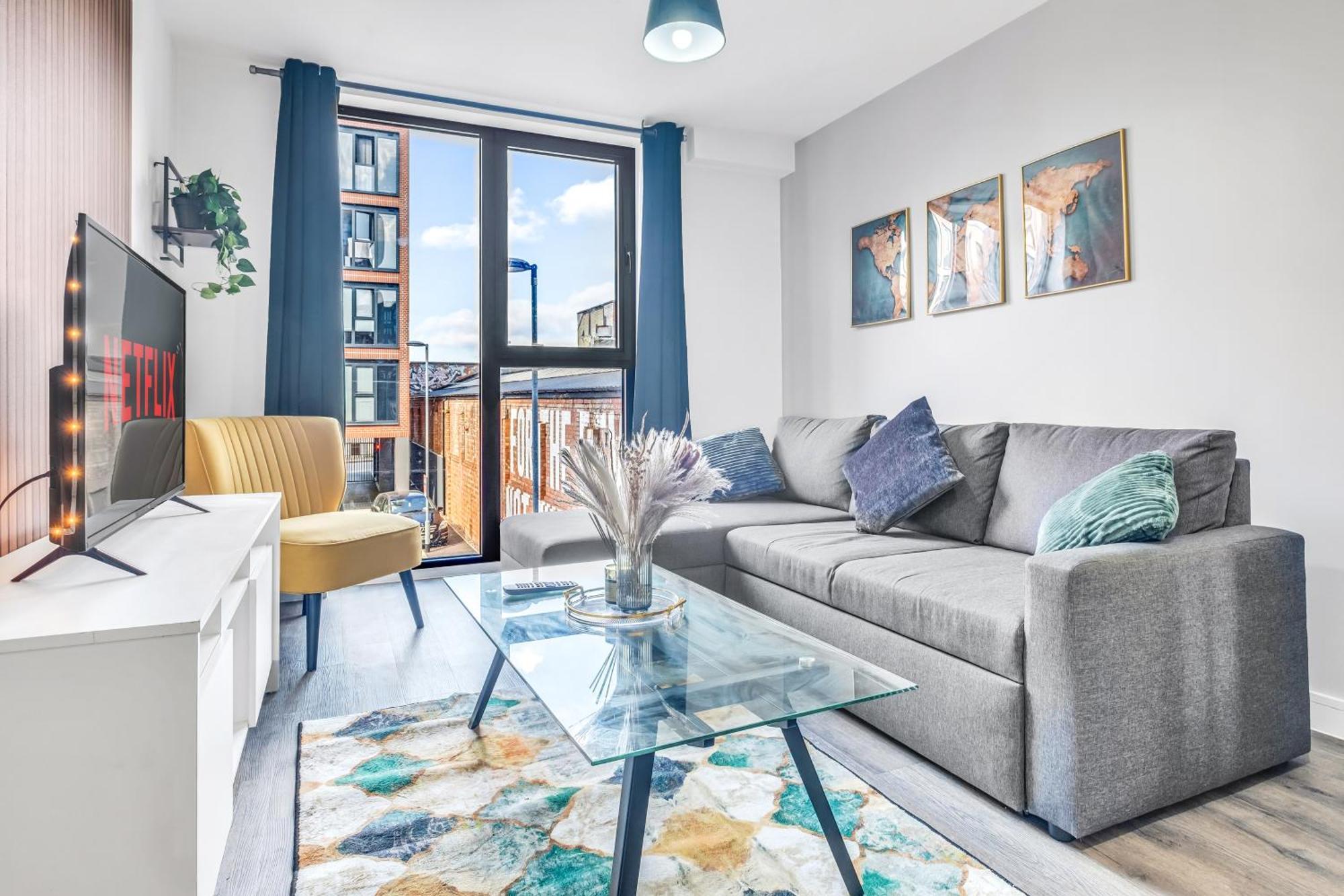 City Centre Emerald Escape - Sleeps-6, 2Beds & 2Baths , Netflix , Free Internet Birmingham Kültér fotó